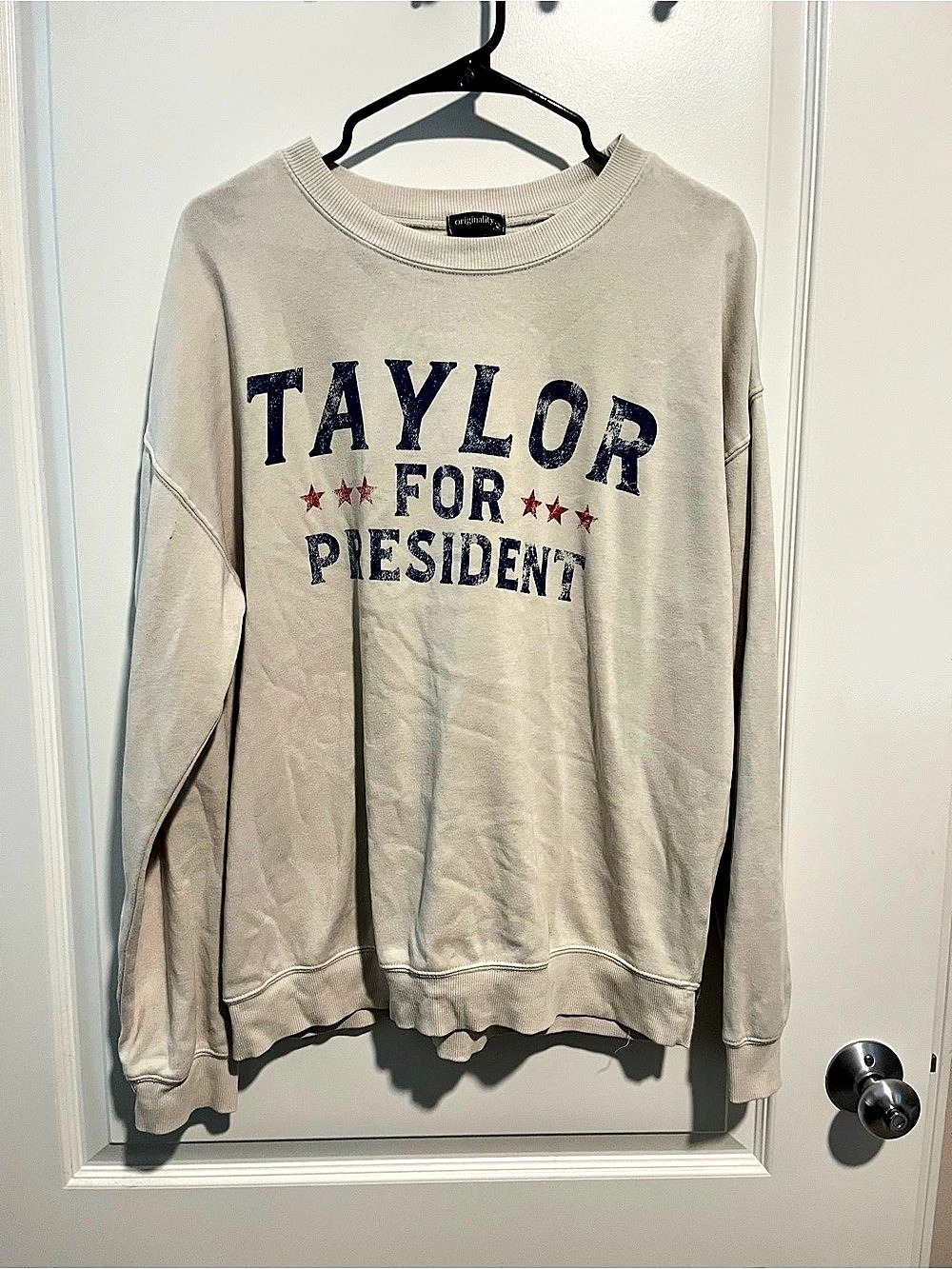 originality Graphic Taylor For President Sweatshirt Size Small